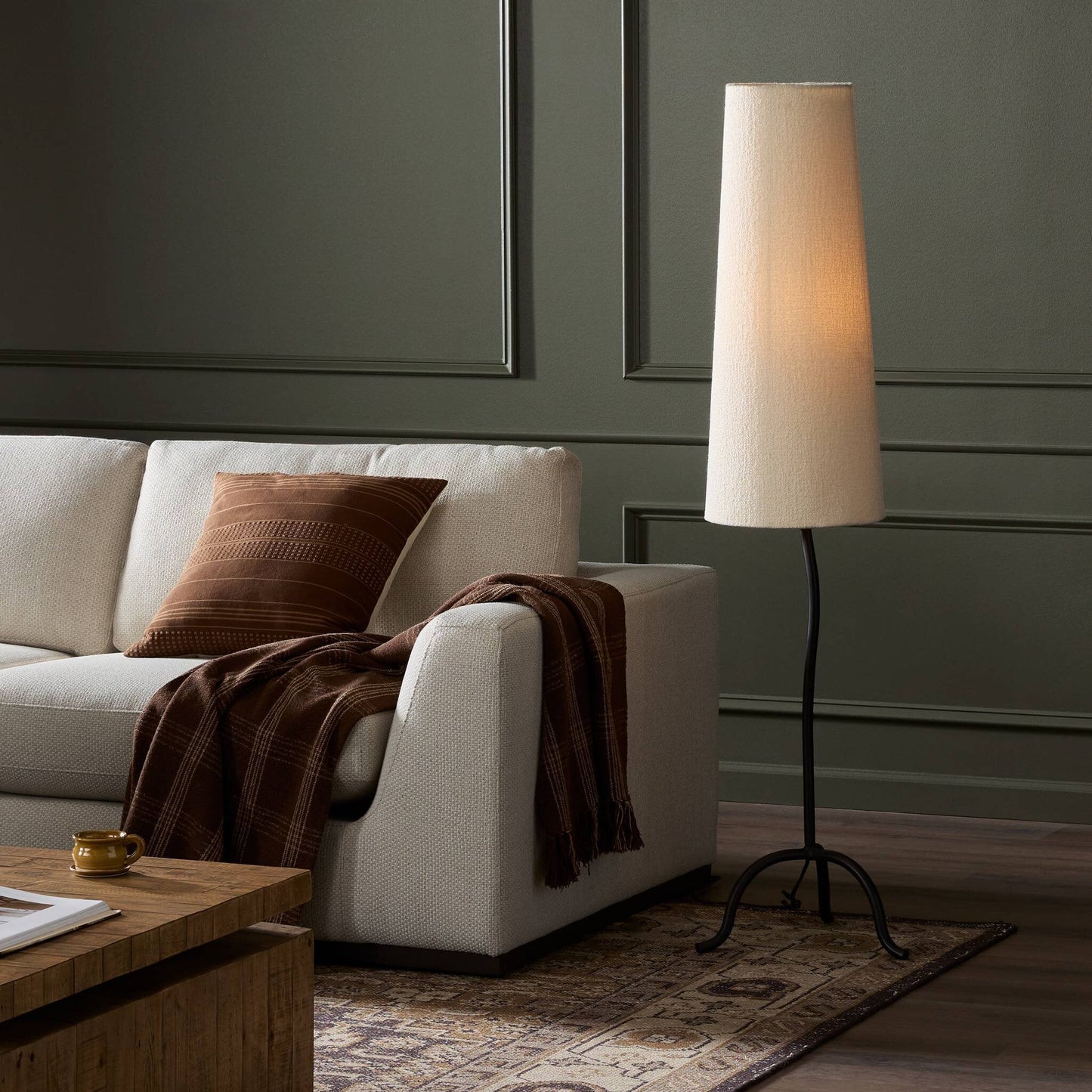 Shilla Floor Lamp